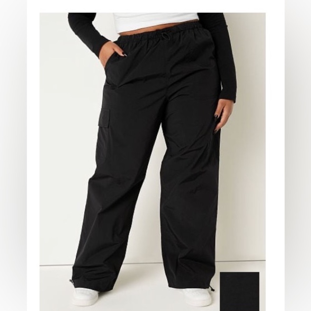 NWT Victorias Secret’ Pink Parachute Cargo Pants